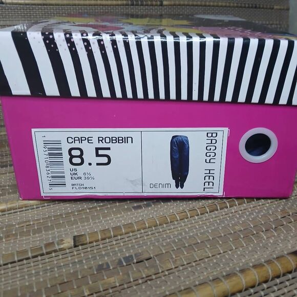 Cape Robbin Baggy Denim High Heel Pantaboots New! - Picture 2 of 6